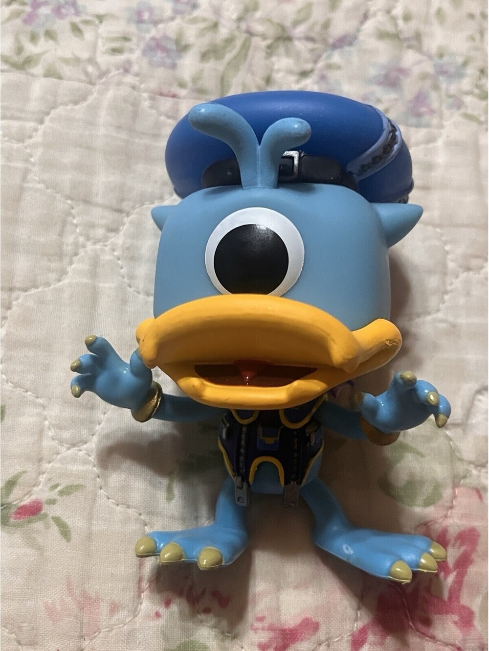 Funko Pop Disney Games Kingdom Hearts III Donald Monsters Inc #410 Vinyl Figure